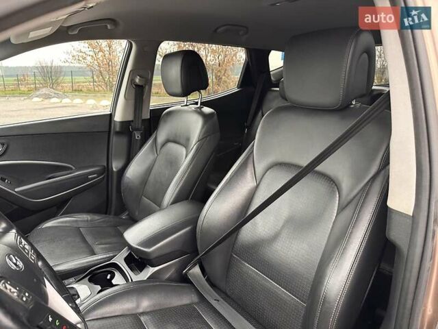 Коричневый Хендай Санта Фе, объемом двигателя 2.2 л и пробегом 210 тыс. км за 18300 $, фото 47 на Automoto.ua