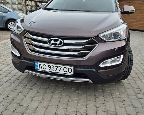 Коричневый Хендай Санта Фе, объемом двигателя 2.2 л и пробегом 240 тыс. км за 17800 $, фото 1 на Automoto.ua