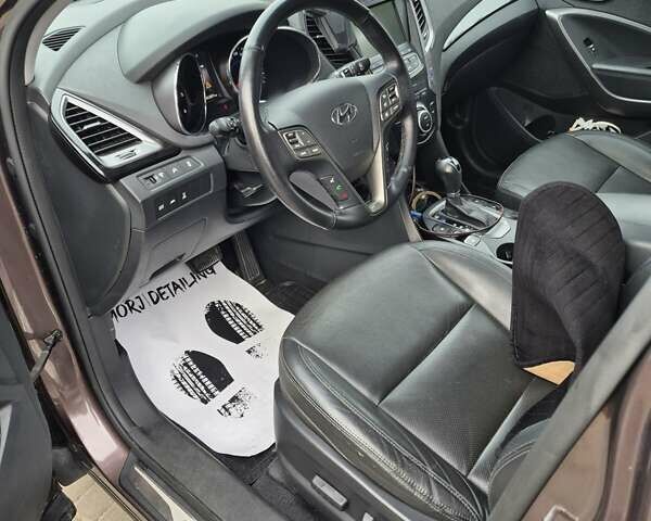 Коричневый Хендай Санта Фе, объемом двигателя 2.2 л и пробегом 240 тыс. км за 17800 $, фото 10 на Automoto.ua