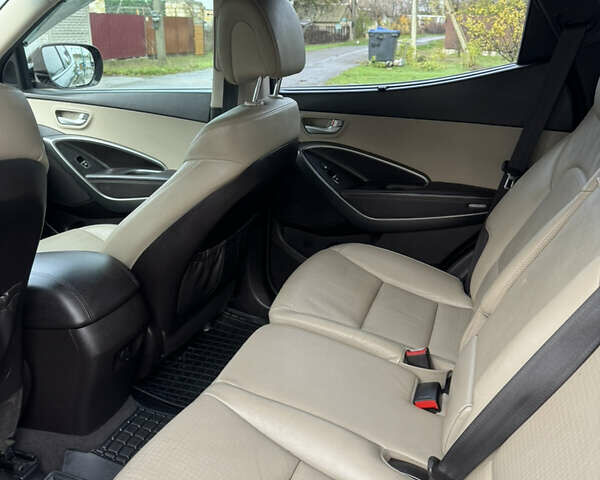 Коричневый Хендай Санта Фе, объемом двигателя 2.2 л и пробегом 255 тыс. км за 18500 $, фото 6 на Automoto.ua