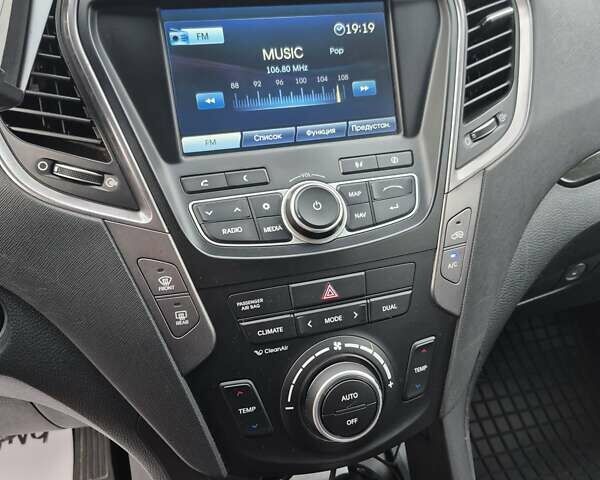 Коричневый Хендай Санта Фе, объемом двигателя 2.2 л и пробегом 240 тыс. км за 17800 $, фото 13 на Automoto.ua