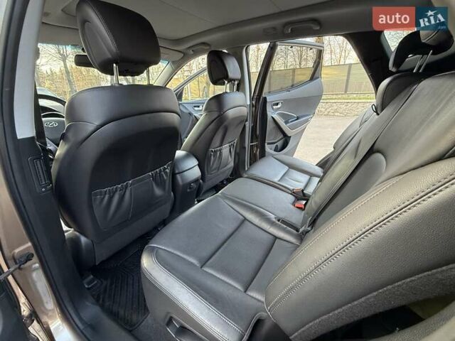 Коричневый Хендай Санта Фе, объемом двигателя 2.2 л и пробегом 130 тыс. км за 19950 $, фото 67 на Automoto.ua