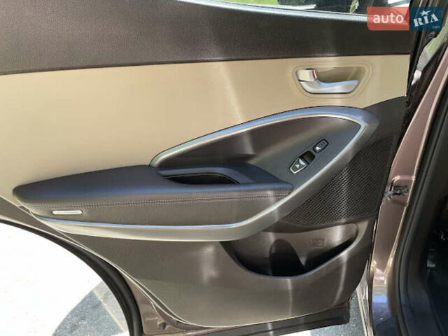 Коричневий Хендай Санта Фе, об'ємом двигуна 2.2 л та пробігом 285 тис. км за 18200 $, фото 21 на Automoto.ua