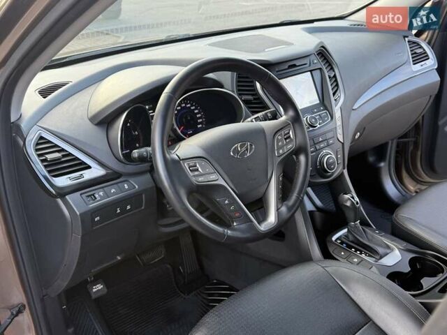 Коричневый Хендай Санта Фе, объемом двигателя 2.2 л и пробегом 130 тыс. км за 19950 $, фото 72 на Automoto.ua
