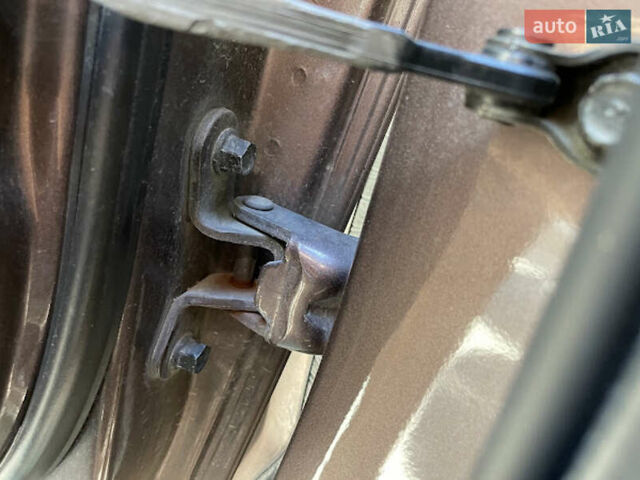 Коричневий Хендай Санта Фе, об'ємом двигуна 2.2 л та пробігом 285 тис. км за 18200 $, фото 34 на Automoto.ua