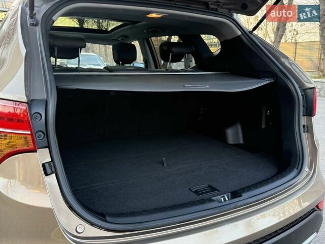 Коричневый Хендай Санта Фе, объемом двигателя 2.2 л и пробегом 130 тыс. км за 19950 $, фото 110 на Automoto.ua