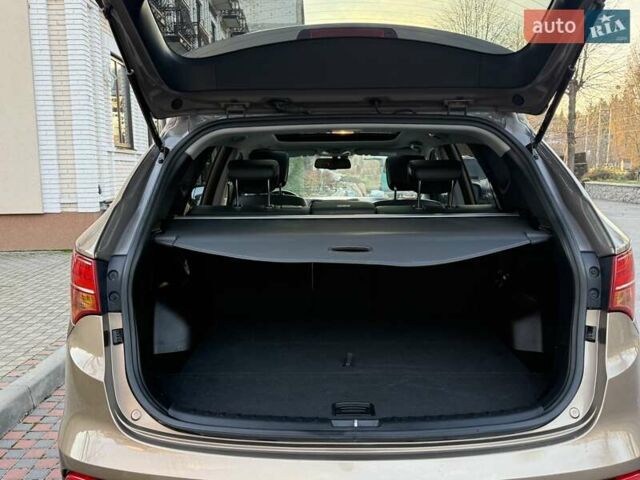 Коричневый Хендай Санта Фе, объемом двигателя 2.2 л и пробегом 130 тыс. км за 19950 $, фото 108 на Automoto.ua