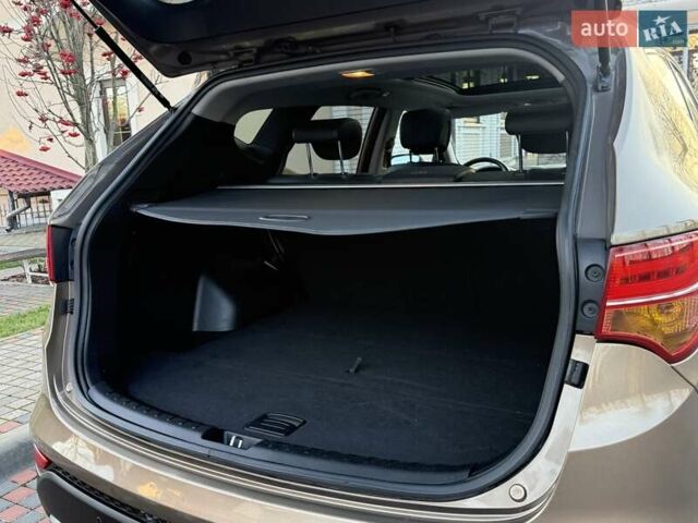 Коричневый Хендай Санта Фе, объемом двигателя 2.2 л и пробегом 130 тыс. км за 19950 $, фото 109 на Automoto.ua