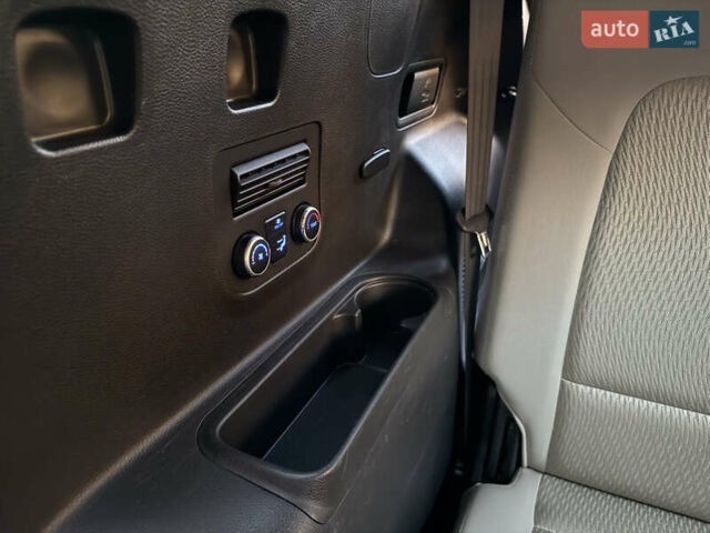 Коричневий Хендай Санта Фе, об'ємом двигуна 3.34 л та пробігом 166 тис. км за 16500 $, фото 33 на Automoto.ua