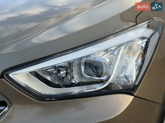 Коричневый Хендай Санта Фе, объемом двигателя 2.2 л и пробегом 130 тыс. км за 19950 $, фото 21 на Automoto.ua