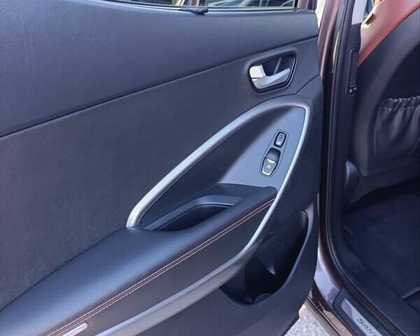 Коричневий Хендай Санта Фе, об'ємом двигуна 2.2 л та пробігом 176 тис. км за 19850 $, фото 9 на Automoto.ua