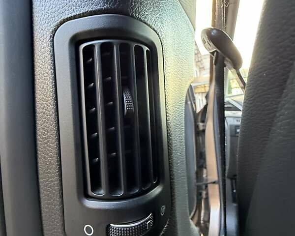 Коричневый Хендай Санта Фе, объемом двигателя 2.2 л и пробегом 130 тыс. км за 19950 $, фото 69 на Automoto.ua