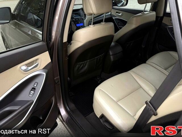 Коричневый Хендай Санта Фе, объемом двигателя 2.2 л и пробегом 131 тыс. км за 17800 $, фото 9 на Automoto.ua