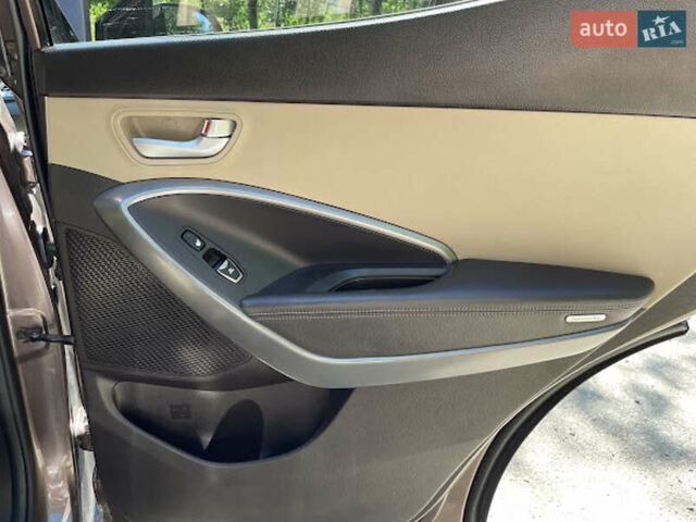 Коричневий Хендай Санта Фе, об'ємом двигуна 2.2 л та пробігом 285 тис. км за 18200 $, фото 25 на Automoto.ua