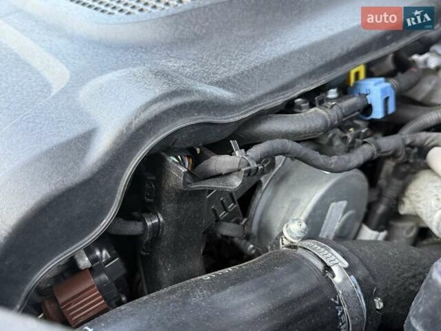 Коричневый Хендай Санта Фе, объемом двигателя 2.2 л и пробегом 130 тыс. км за 19950 $, фото 105 на Automoto.ua