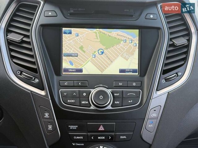 Коричневый Хендай Санта Фе, объемом двигателя 2.2 л и пробегом 130 тыс. км за 19950 $, фото 82 на Automoto.ua