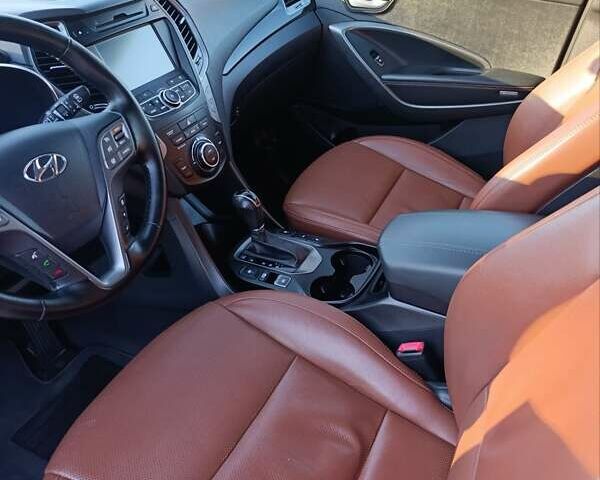 Коричневий Хендай Санта Фе, об'ємом двигуна 2.2 л та пробігом 176 тис. км за 19850 $, фото 6 на Automoto.ua