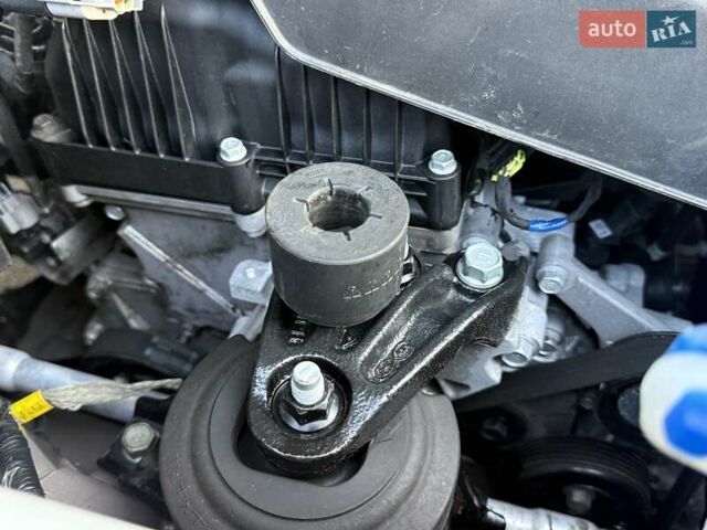 Коричневый Хендай Санта Фе, объемом двигателя 2.2 л и пробегом 130 тыс. км за 19950 $, фото 102 на Automoto.ua