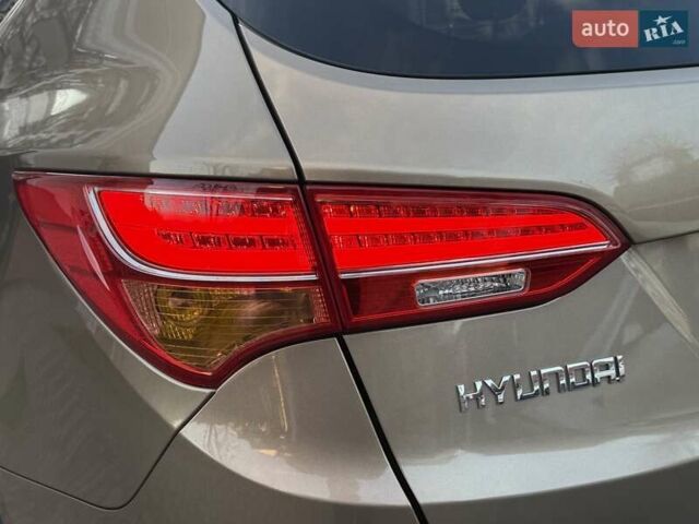 Коричневый Хендай Санта Фе, объемом двигателя 2.2 л и пробегом 130 тыс. км за 19950 $, фото 39 на Automoto.ua