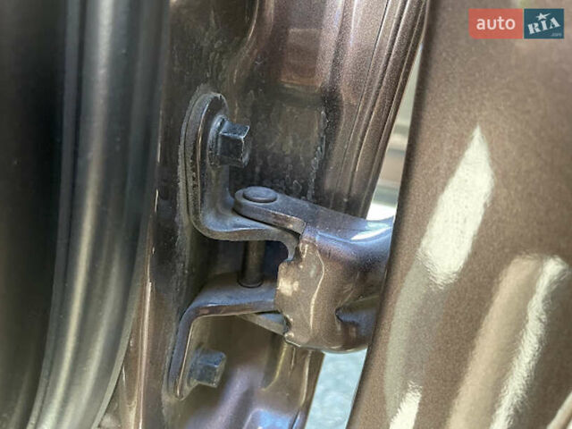 Коричневий Хендай Санта Фе, об'ємом двигуна 2.2 л та пробігом 285 тис. км за 18200 $, фото 35 на Automoto.ua