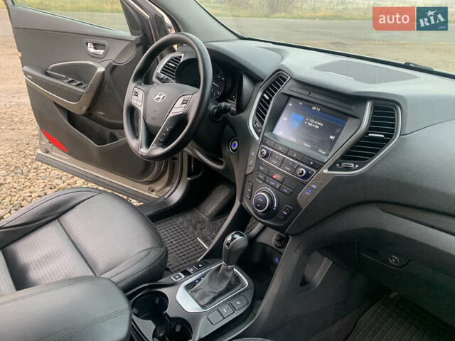 Коричневый Хендай Санта Фе, объемом двигателя 2.2 л и пробегом 181 тыс. км за 19300 $, фото 25 на Automoto.ua