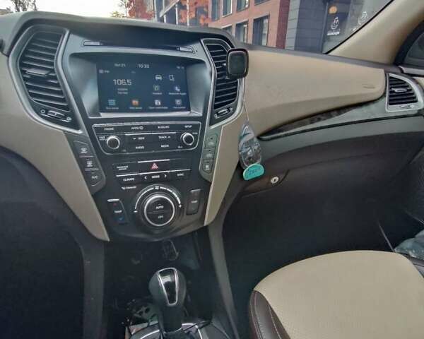 Коричневий Хендай Санта Фе, об'ємом двигуна 3.3 л та пробігом 150 тис. км за 18500 $, фото 10 на Automoto.ua