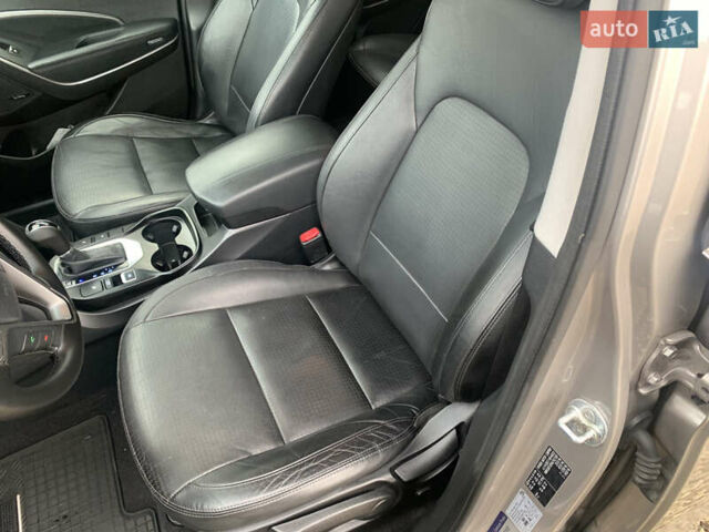 Коричневый Хендай Санта Фе, объемом двигателя 2.2 л и пробегом 181 тыс. км за 19300 $, фото 21 на Automoto.ua