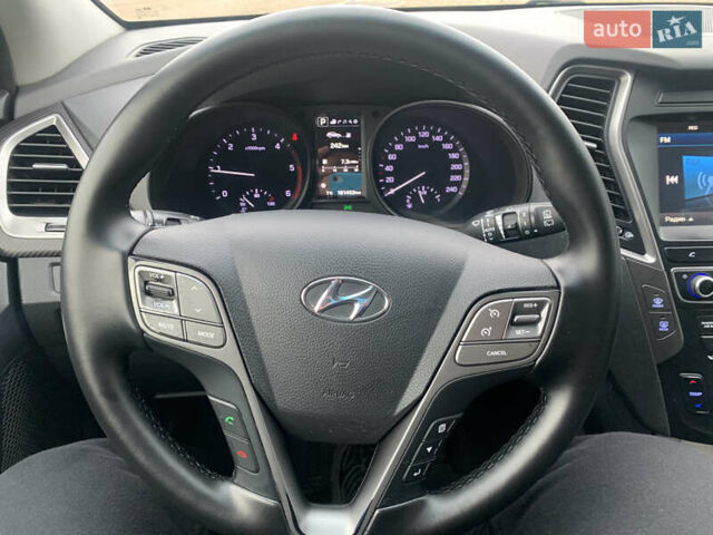 Коричневый Хендай Санта Фе, объемом двигателя 2.2 л и пробегом 181 тыс. км за 19300 $, фото 34 на Automoto.ua