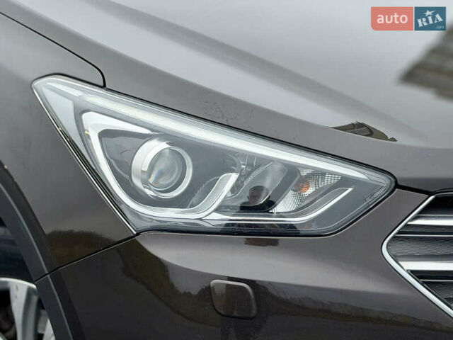 Коричневий Хендай Санта Фе, об'ємом двигуна 2.2 л та пробігом 129 тис. км за 23300 $, фото 26 на Automoto.ua