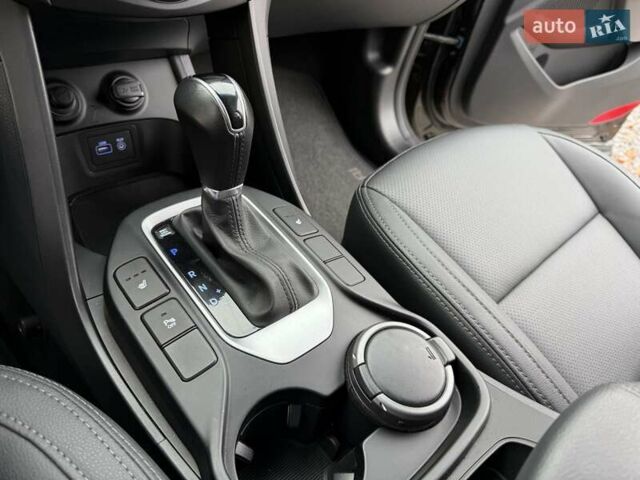 Коричневий Хендай Санта Фе, об'ємом двигуна 2.2 л та пробігом 102 тис. км за 22800 $, фото 45 на Automoto.ua