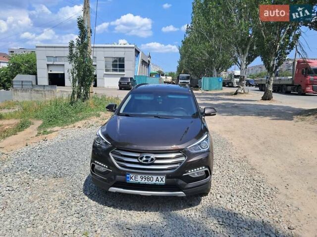 Коричневый Хендай Санта Фе, объемом двигателя 2.2 л и пробегом 132 тыс. км за 22500 $, фото 2 на Automoto.ua