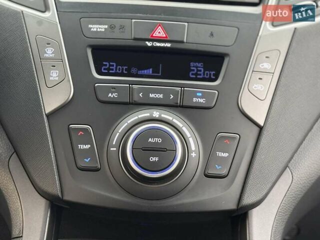 Коричневий Хендай Санта Фе, об'ємом двигуна 2.2 л та пробігом 102 тис. км за 22800 $, фото 39 на Automoto.ua