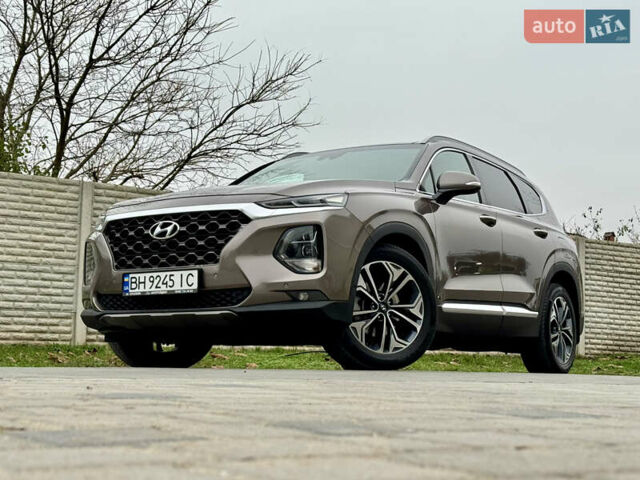 Коричневый Хендай Санта Фе, объемом двигателя 2.2 л и пробегом 61 тыс. км за 37000 $, фото 1 на Automoto.ua