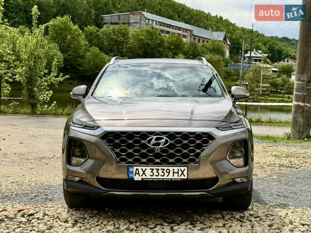 Коричневый Хендай Санта Фе, объемом двигателя 2.36 л и пробегом 80 тыс. км за 25400 $, фото 1 на Automoto.ua