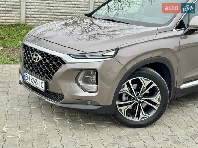 Коричневый Хендай Санта Фе, объемом двигателя 2.2 л и пробегом 61 тыс. км за 37000 $, фото 6 на Automoto.ua