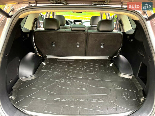 Коричневый Хендай Санта Фе, объемом двигателя 2.36 л и пробегом 80 тыс. км за 25400 $, фото 40 на Automoto.ua