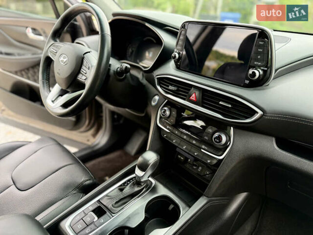 Коричневый Хендай Санта Фе, объемом двигателя 2.36 л и пробегом 80 тыс. км за 25400 $, фото 58 на Automoto.ua