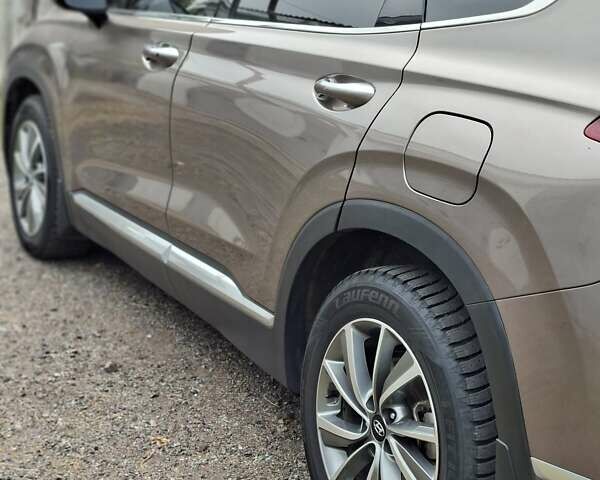 Коричневый Хендай Санта Фе, объемом двигателя 2.4 л и пробегом 94 тыс. км за 26555 $, фото 8 на Automoto.ua