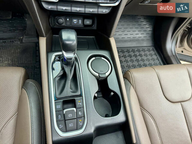 Коричневый Хендай Санта Фе, объемом двигателя 2.2 л и пробегом 61 тыс. км за 37000 $, фото 65 на Automoto.ua