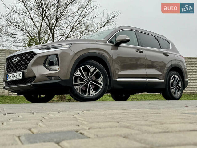 Коричневый Хендай Санта Фе, объемом двигателя 2.2 л и пробегом 61 тыс. км за 37000 $, фото 5 на Automoto.ua