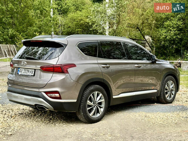 Коричневый Хендай Санта Фе, объемом двигателя 2.36 л и пробегом 80 тыс. км за 25400 $, фото 7 на Automoto.ua