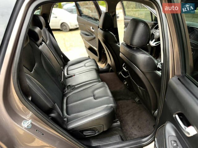 Коричневый Хендай Санта Фе, объемом двигателя 2.36 л и пробегом 80 тыс. км за 25400 $, фото 50 на Automoto.ua