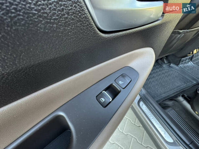 Коричневий Хендай Санта Фе, об'ємом двигуна 2.2 л та пробігом 61 тис. км за 38000 $, фото 66 на Automoto.ua