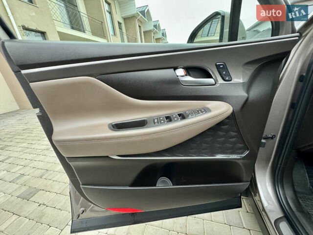 Коричневый Хендай Санта Фе, объемом двигателя 2.2 л и пробегом 61 тыс. км за 37000 $, фото 63 на Automoto.ua