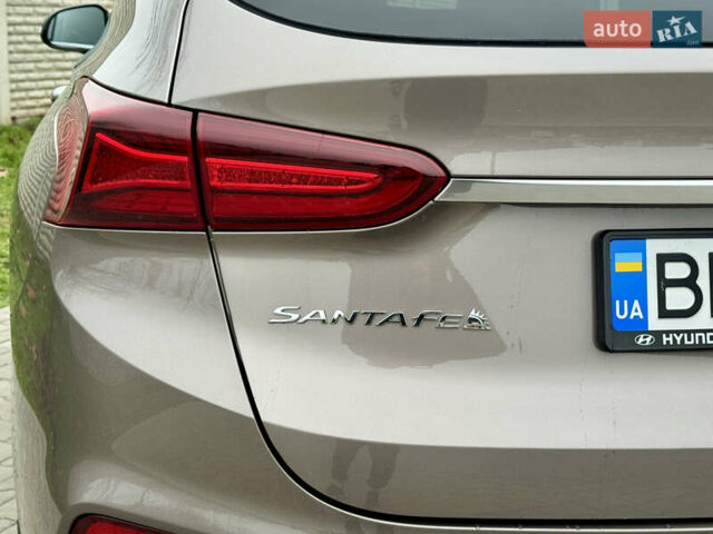 Коричневый Хендай Санта Фе, объемом двигателя 2.2 л и пробегом 61 тыс. км за 37000 $, фото 74 на Automoto.ua