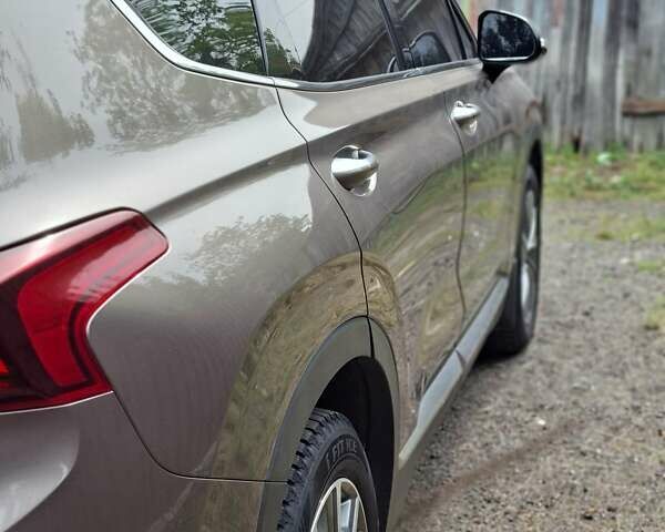 Коричневый Хендай Санта Фе, объемом двигателя 2.4 л и пробегом 94 тыс. км за 26555 $, фото 7 на Automoto.ua