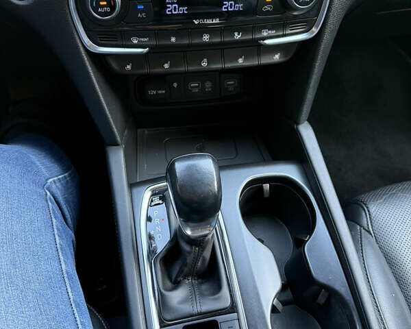 Коричневый Хендай Санта Фе, объемом двигателя 2 л и пробегом 50 тыс. км за 27200 $, фото 17 на Automoto.ua