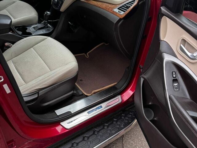 Красный Хендай Санта Фе, объемом двигателя 2 л и пробегом 166 тыс. км за 13000 $, фото 4 на Automoto.ua