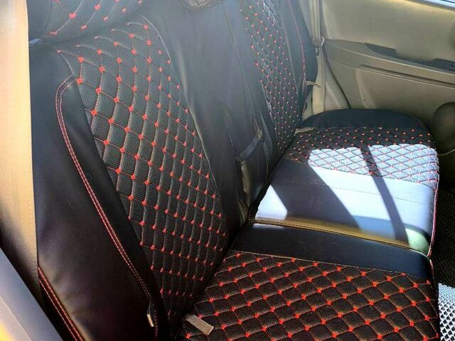 Красный Хендай Санта Фе, объемом двигателя 2 л и пробегом 280 тыс. км за 6200 $, фото 5 на Automoto.ua