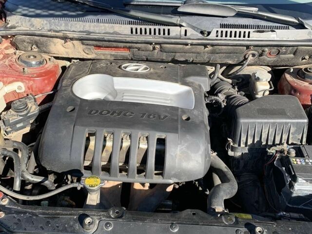 Красный Хендай Санта Фе, объемом двигателя 2.4 л и пробегом 267 тыс. км за 3200 $, фото 12 на Automoto.ua